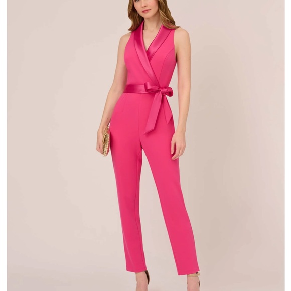 NWOT Sleeveless Crepe Jumpsuit with Tuxedo Collar in Cabaret Pink - Size 6 - Picture 2 of 9